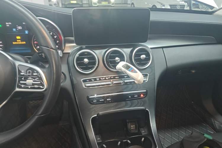 Used Mercedes-Benz C-Class 2019 C 180 L Fashion Edition Sport Version Audio And AC Panel