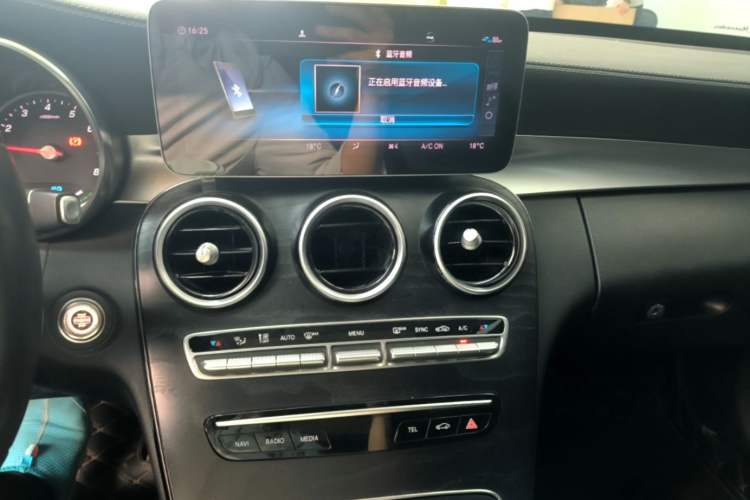 Used Mercedes-Benz C-Class 2019 C 260 L Sport Edition Audio And AC Panel