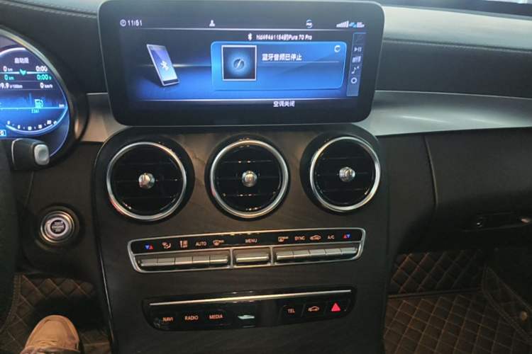 Used Mercedes-Benz C-Class 2019 Restyled C 260 L Sport Edition Audio And AC Panel