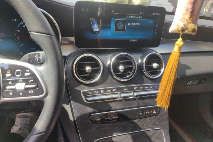 Used Mercedes-Benz C-Class 2019 Restyled C 260 L Sport Edition Audio And AC Panel