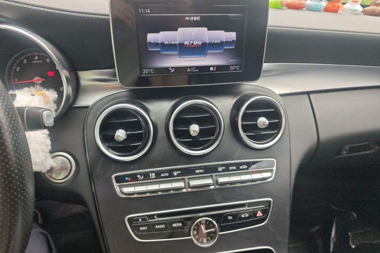 Used Mercedes-Benz C-Class 2019 C 180 L Dynamic Sports Edition Audio And AC Panel