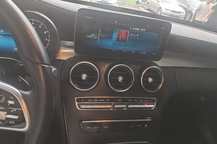 Used Mercedes-Benz C-Class 2019 Restyled C 260 L Sport Edition Audio And AC Panel