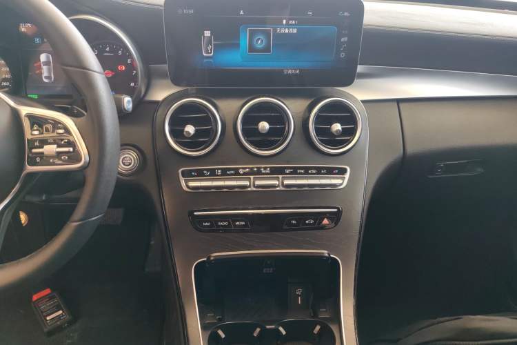 Used Mercedes-Benz C-Class 2019 C 260 L Sport Edition Audio And AC Panel