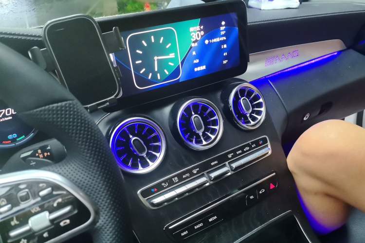 Used Mercedes-Benz C-Class 2019 Restyled C 260 L Sport Edition Audio And AC Panel