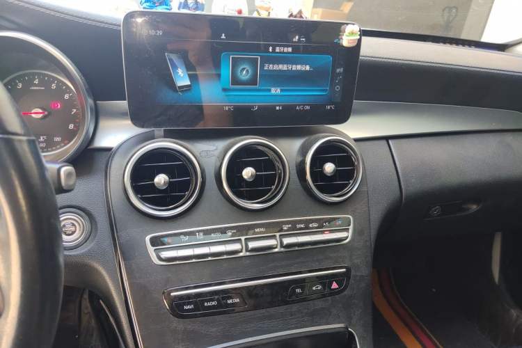 Used Mercedes-Benz C-Class 2019 C 180 L Fashion Edition Sport Version Audio And AC Panel