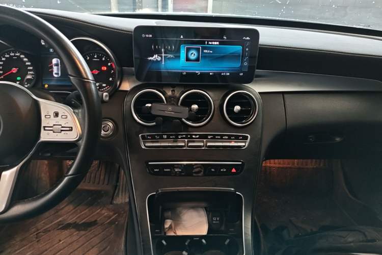Used Mercedes-Benz C-Class 2019 C 180 L Fashion Edition Sport Version Audio And AC Panel