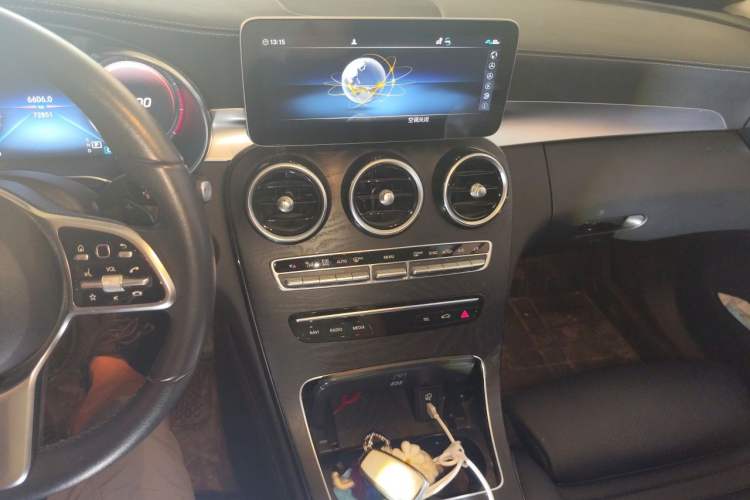Used Mercedes-Benz C-Class 2019 Restyled C 260 L Sport Edition Audio And AC Panel