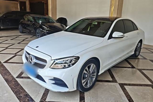 Mercedes-Benz C-Class 2019 C 180 L Fashion Edition Sport Version مستعملة