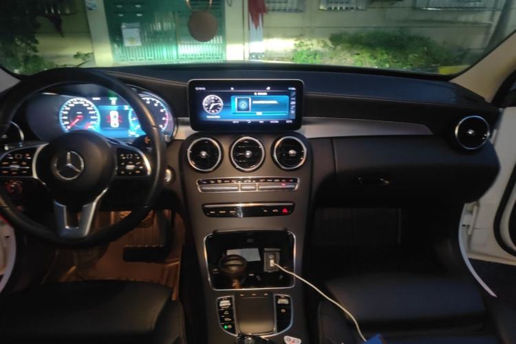 Used Mercedes-Benz C-Class 2019 Restyled C 260 L Sport Edition Center Console