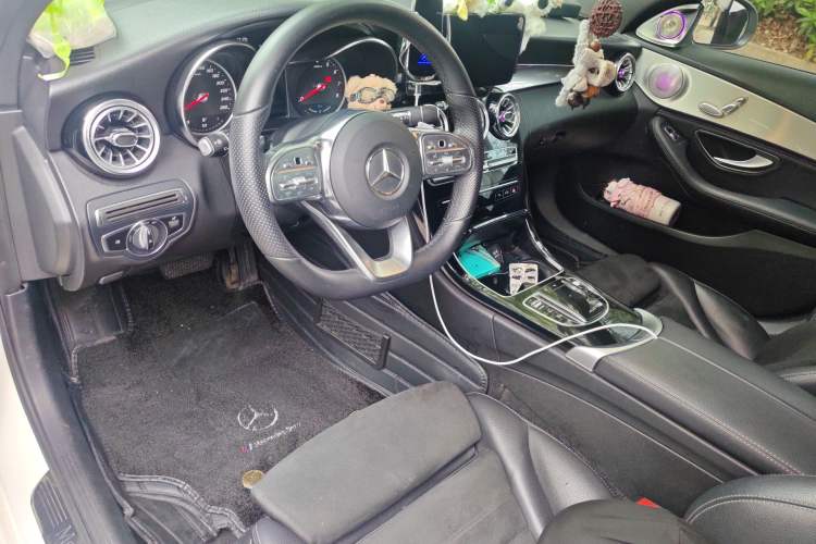 Used Mercedes-Benz C-Class 2019 C 260 Sport Edition Center Console