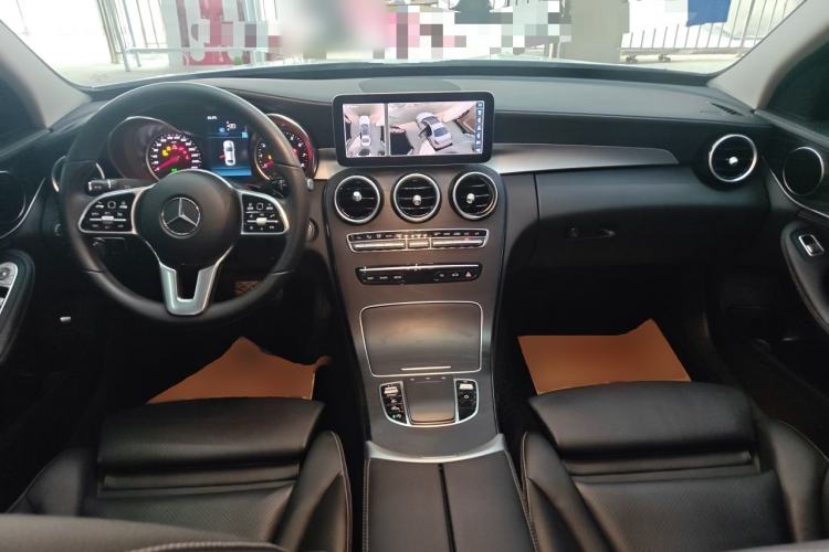 Used Mercedes-Benz C-Class 2019 C 180 L Fashion Edition Sport Version Center Console