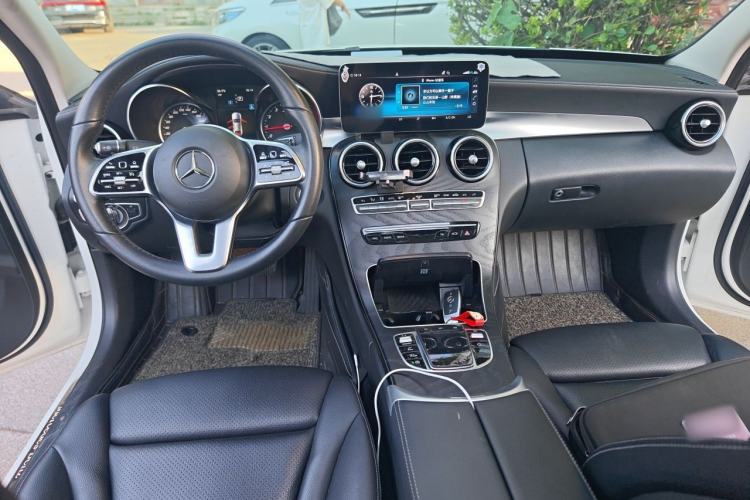Used Mercedes-Benz C-Class 2019 C 260 L Sport Edition Center Console