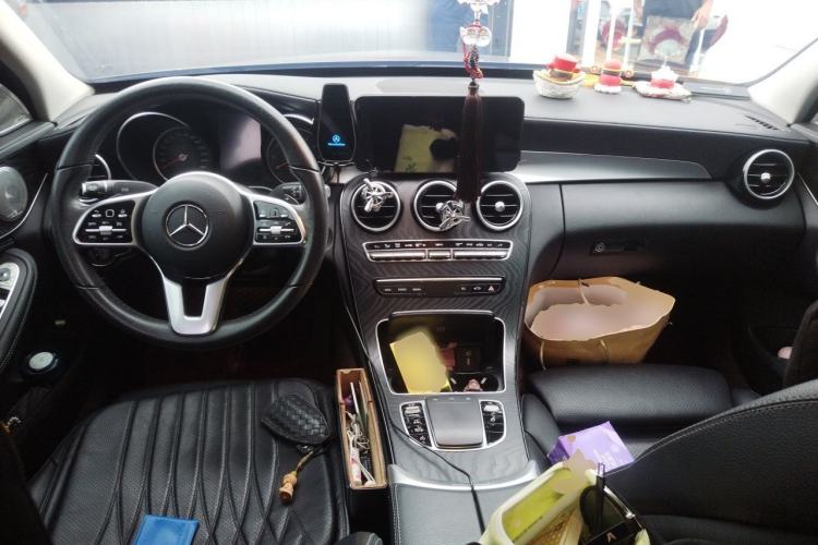 Used Mercedes-Benz C-Class 2019 C 260 L Sport Edition Center Console