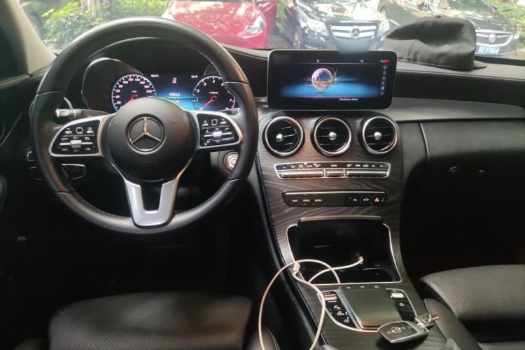 Used Mercedes-Benz C-Class 2019 C 260 L Sport Edition Center Console