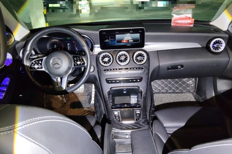 Used Mercedes-Benz C-Class 2019 C 260 L 4MATIC Sport Edition Center Console