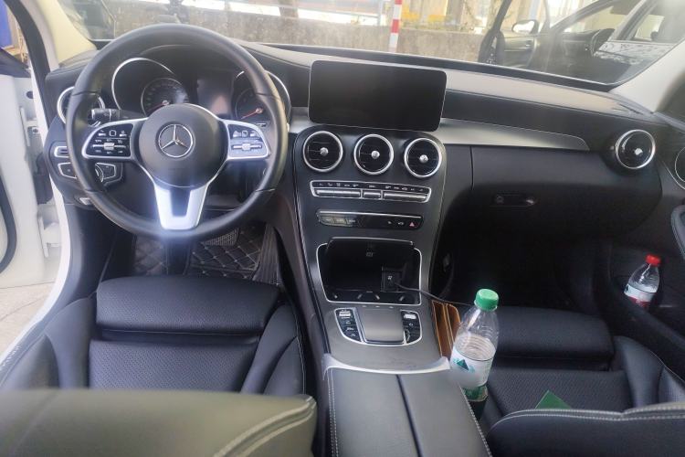 Used Mercedes-Benz C-Class 2019 C 260 L Sport Edition Center Console