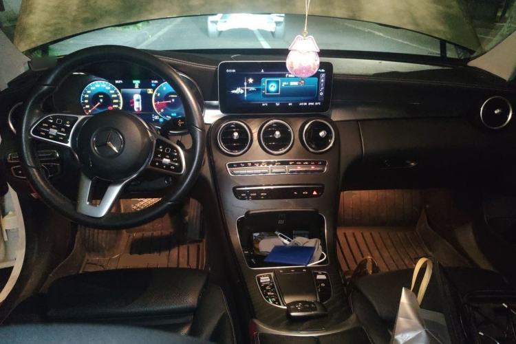Used Mercedes-Benz C-Class 2019 C 260 L Sport Edition Center Console