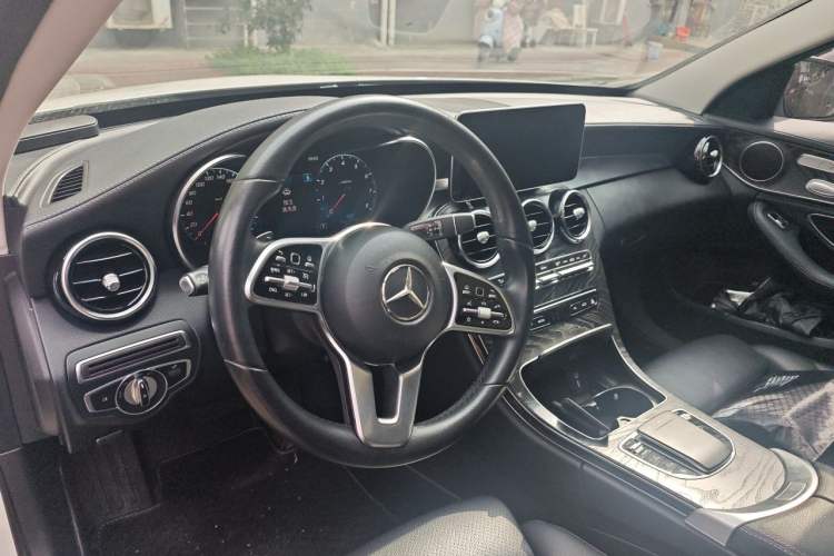 Used Mercedes-Benz C-Class 2019 Restyled C 260 L Sport Edition Center Console
