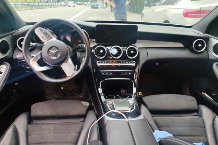 Used Mercedes-Benz C-Class 2019 C 260 Sport Edition Center Console