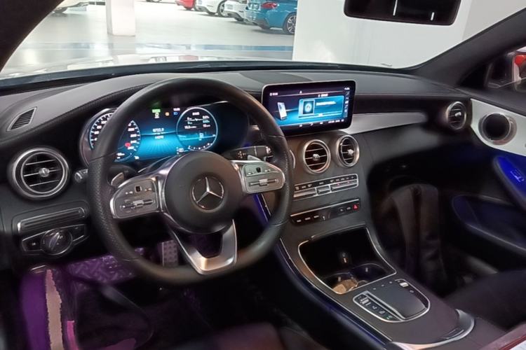 Used Mercedes-Benz C-Class 2019 C 260 Coupe Center Console