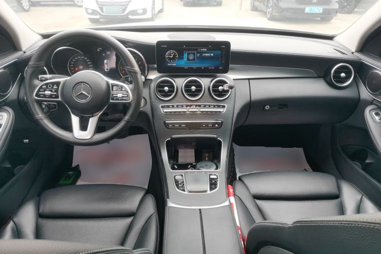 Used Mercedes-Benz C-Class 2019 C 260 L Sport Edition Center Console