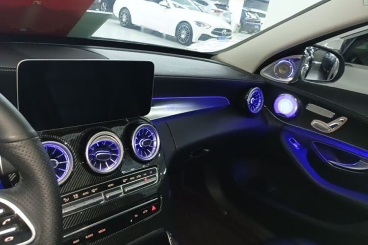 Used Mercedes-Benz C-Class 2019 C 260 L Sport Edition Center Console