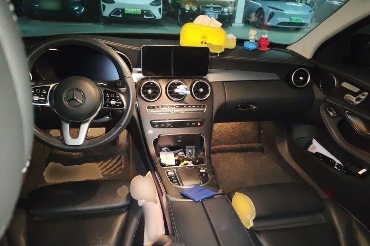 Used Mercedes-Benz C-Class 2019 C 260 L Sport Edition Center Console