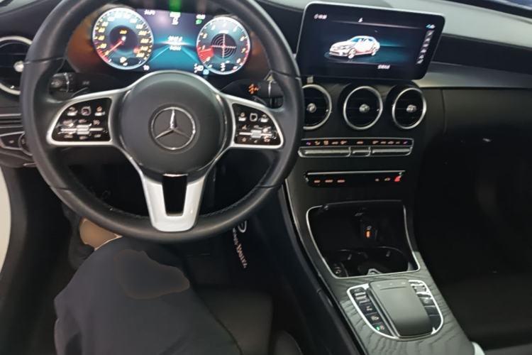 Used Mercedes-Benz C-Class 2019 Restyled C 260 L Sport Edition Center Console