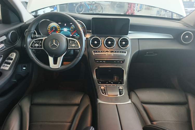 Used Mercedes-Benz C-Class 2019 Restyled C 260 L Sport Edition Center Console