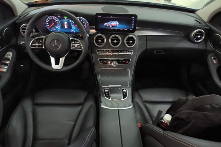 Used Mercedes-Benz C-Class 2019 C 260 Estate Center Console