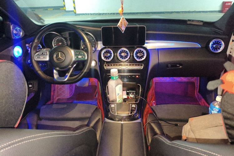 Used Mercedes-Benz C-Class 2019 C 260 Sport Edition Center Console