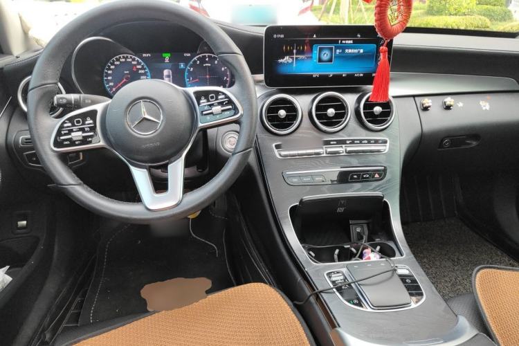 Used Mercedes-Benz C-Class 2019 Restyled C 260 L Sport Edition Center Console