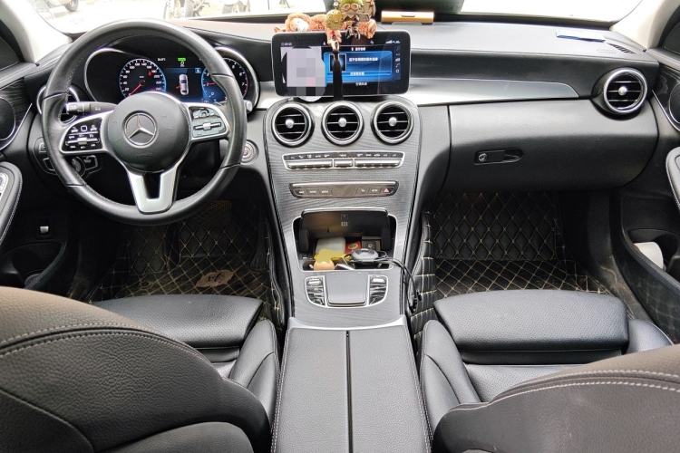 Used Mercedes-Benz C-Class 2019 Restyled C 260 L Sport Edition Center Console