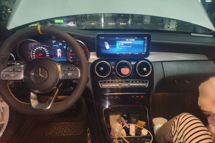 Used Mercedes-Benz C-Class 2019 C 260 Sport Edition Center Console