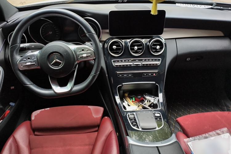 Used Mercedes-Benz C-Class 2019 C 260 Sport Edition Center Console