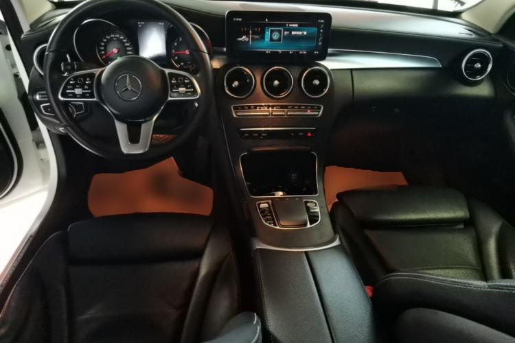 Used Mercedes-Benz C-Class 2019 C 180 L Fashion Edition Sport Version Center Console