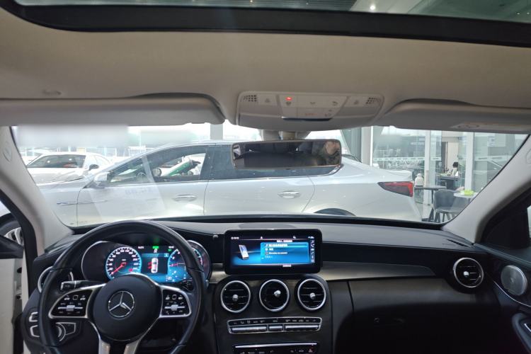 Used Mercedes-Benz C-Class 2019 Restyled C 260 L Sport Edition Center Console