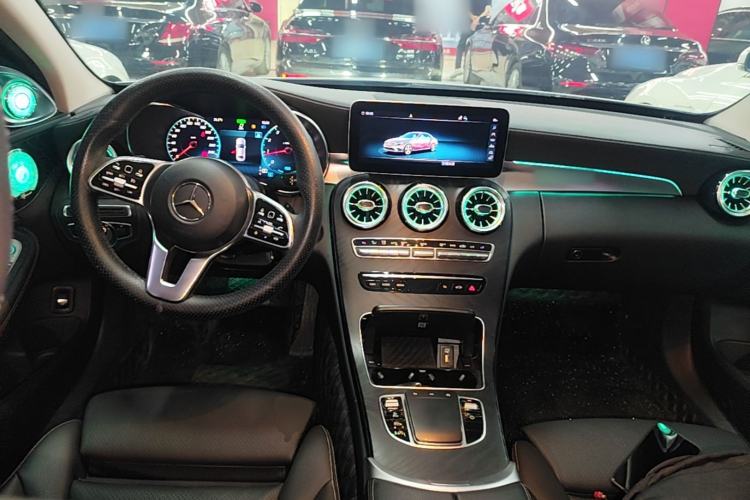 Used Mercedes-Benz C-Class 2019 Restyled C 260 L Sport Edition Center Console