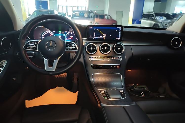 Used Mercedes-Benz C-Class 2019 C 260 L Sport Edition Center Console