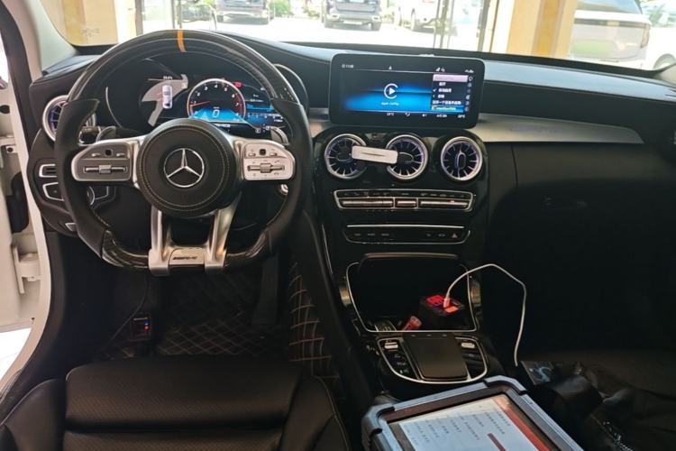 Used Mercedes-Benz C-Class 2019 C 180 L Fashion Edition Sport Version Center Console