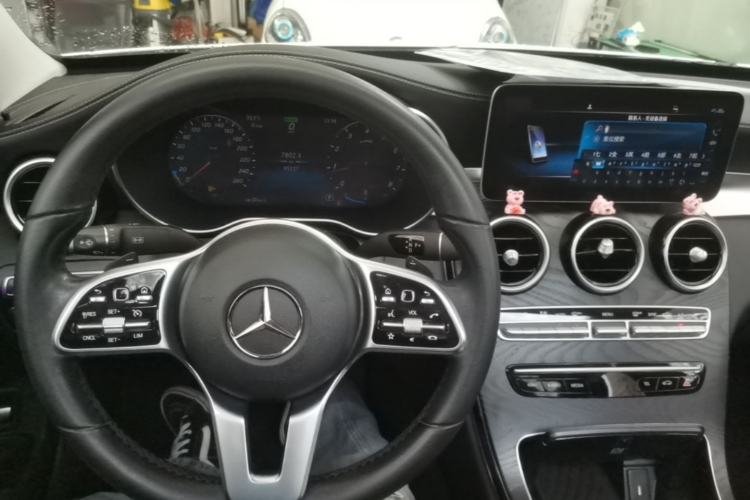 Used Mercedes-Benz C-Class 2019 C 260 L 4MATIC Sport Edition Center Console
