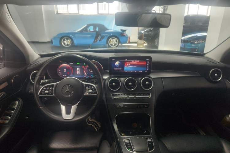 Used Mercedes-Benz C-Class 2019 Restyled C 260 L Sport Edition Center Console
