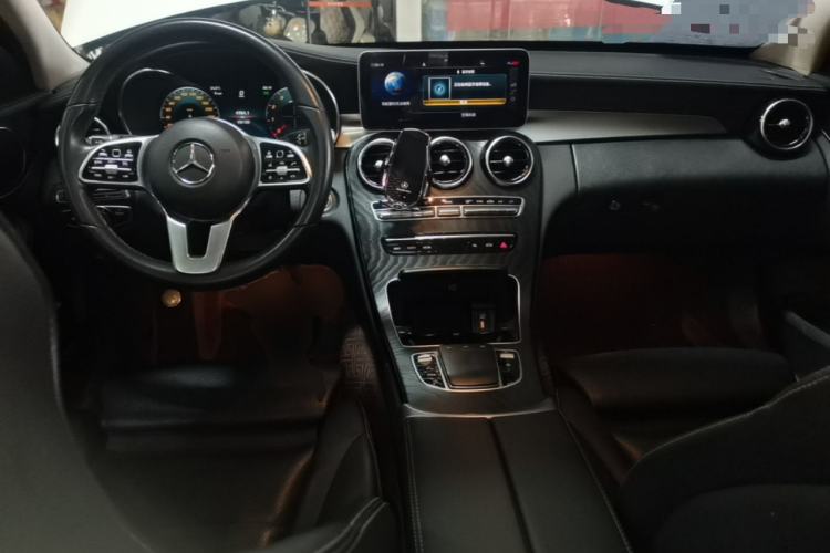 Used Mercedes-Benz C-Class 2019 Restyled C 260 L Sport Edition Center Console