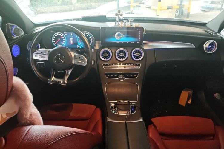 Used Mercedes-Benz C-Class 2019 C 260 Sport Edition Center Console