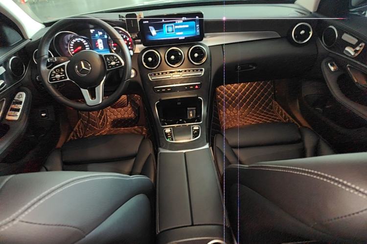 Used Mercedes-Benz C-Class 2019 C 260 L Sport Edition Center Console