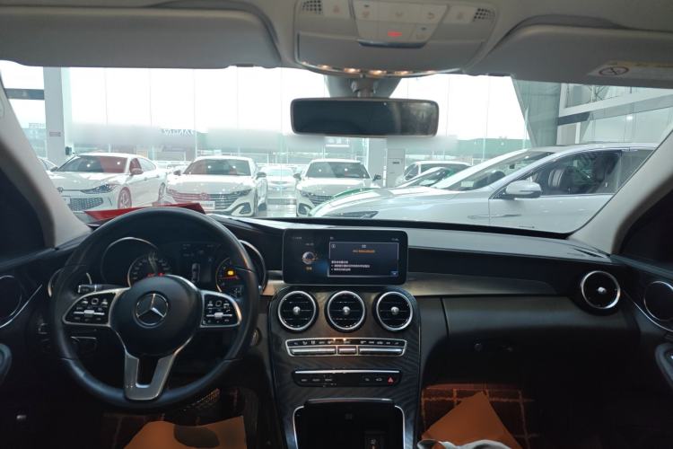 Used Mercedes-Benz C-Class 2019 C 260 L Sport Edition Center Console