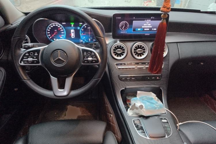 Used Mercedes-Benz C-Class 2019 C 260 L Sport Edition Center Console