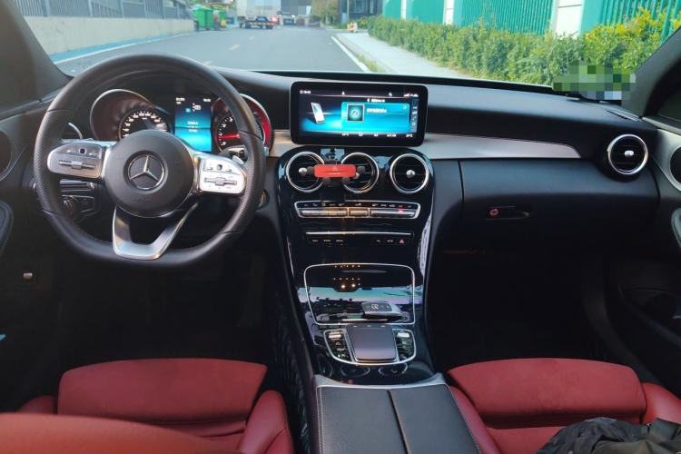 Used Mercedes-Benz C-Class 2019 C 260 Sport Edition Center Console