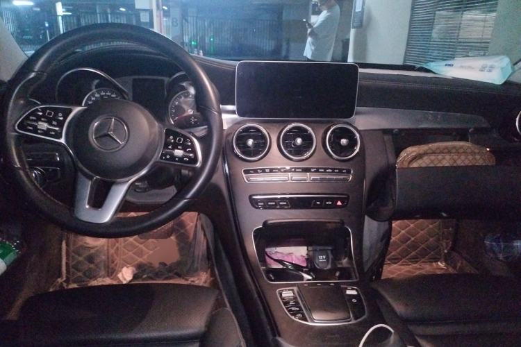 Used Mercedes-Benz C-Class 2019 C 180 L Fashion Edition Sport Version Center Console