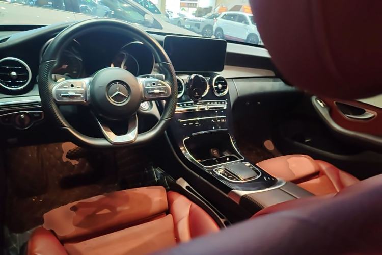 Used Mercedes-Benz C-Class 2019 C 260 Sport Edition Center Console